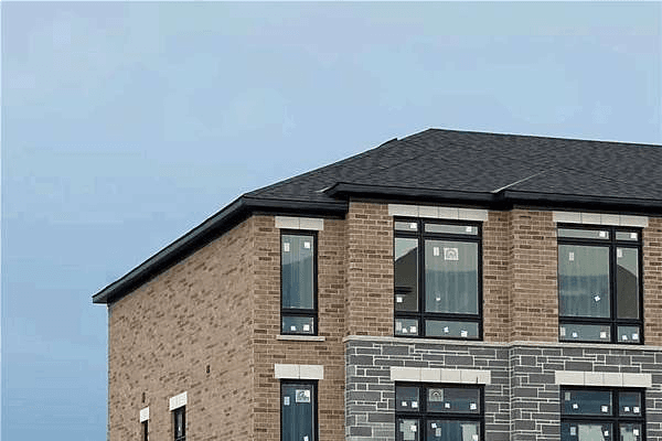 33 Coral Springs Path, Oshawa