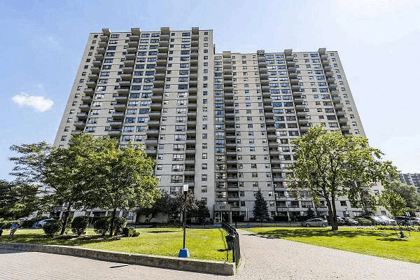 370 Dixon Rd 2003, Toronto