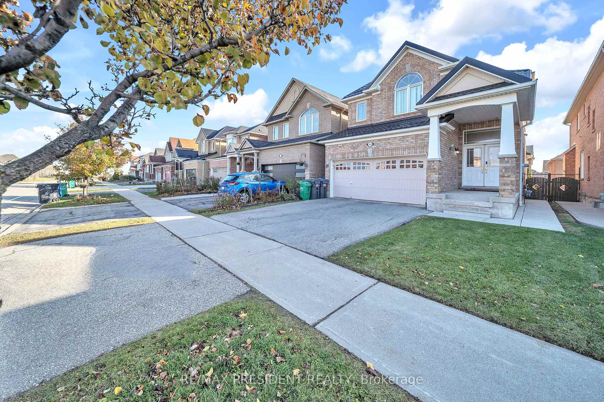 342 Panhellenic Drive, Mississauga, ON L5W 0B9, Mississauga