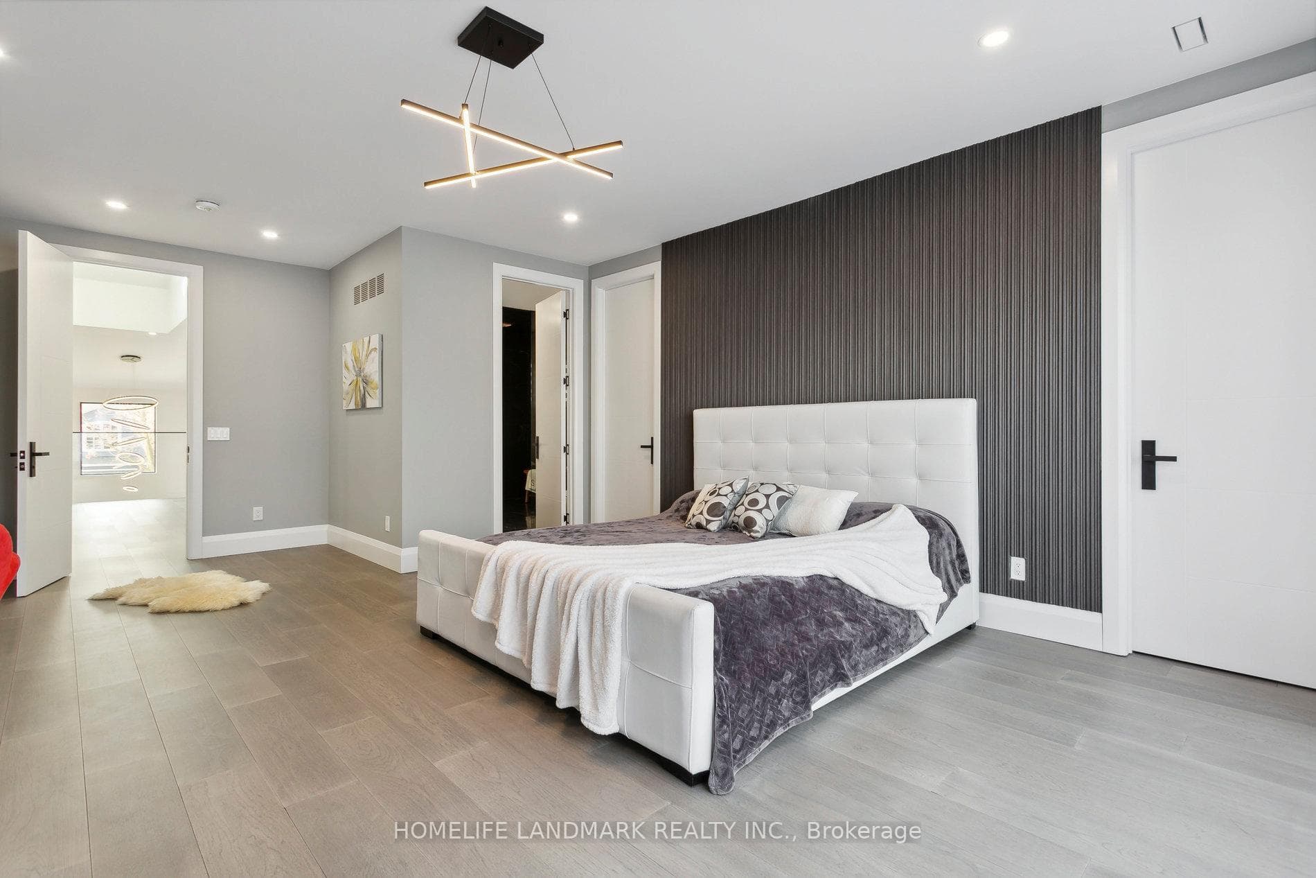 37 Wanita Road, Mississauga, ON L5G 1B3, Mississauga