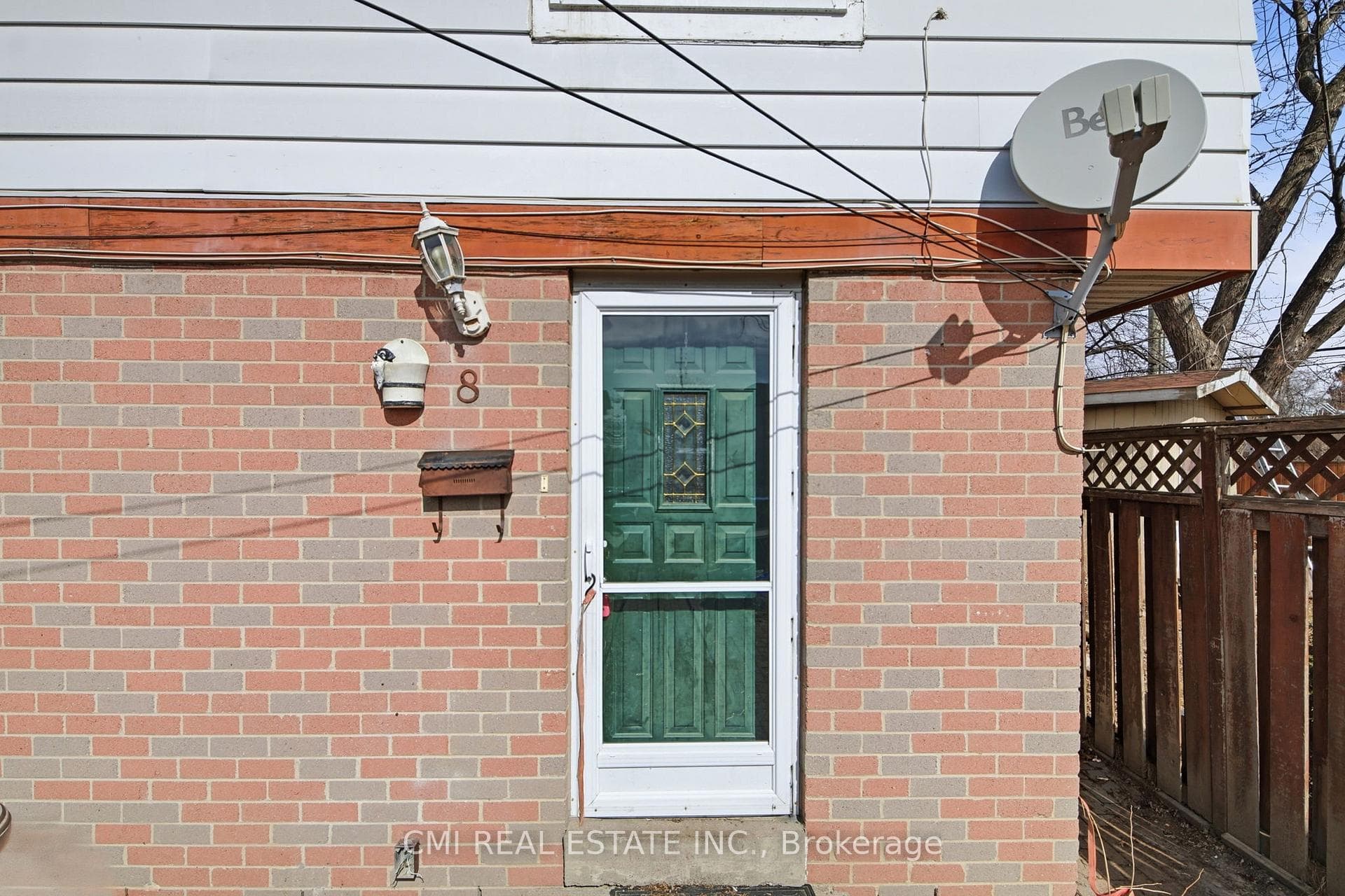 8 Huronia Court, Brampton, ON L6S 2C7, Brampton
