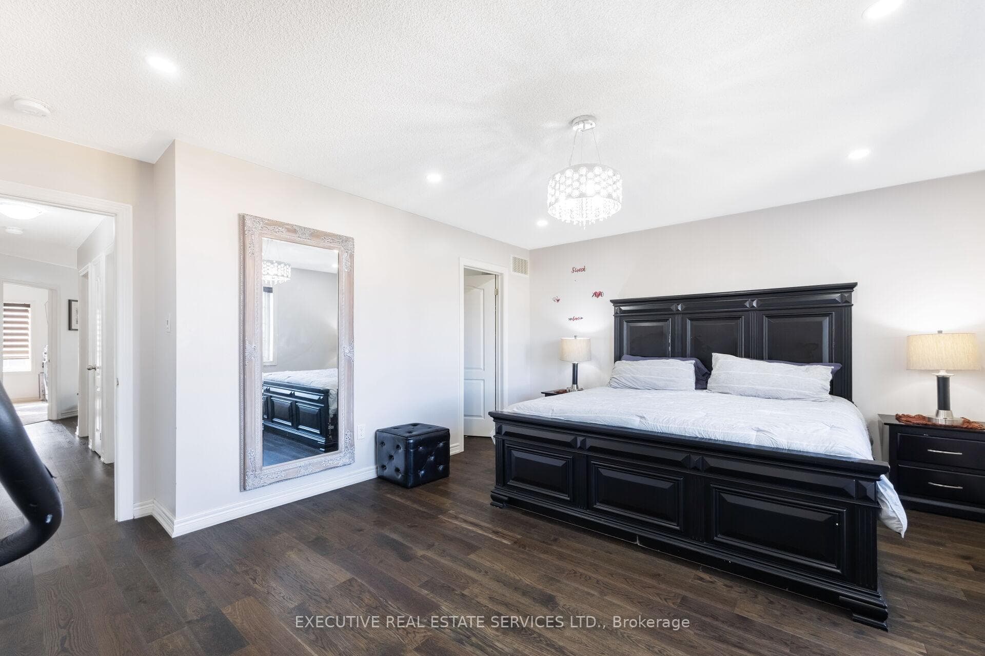 37 Ross Drive, Brampton, ON L6R 3S7, Brampton