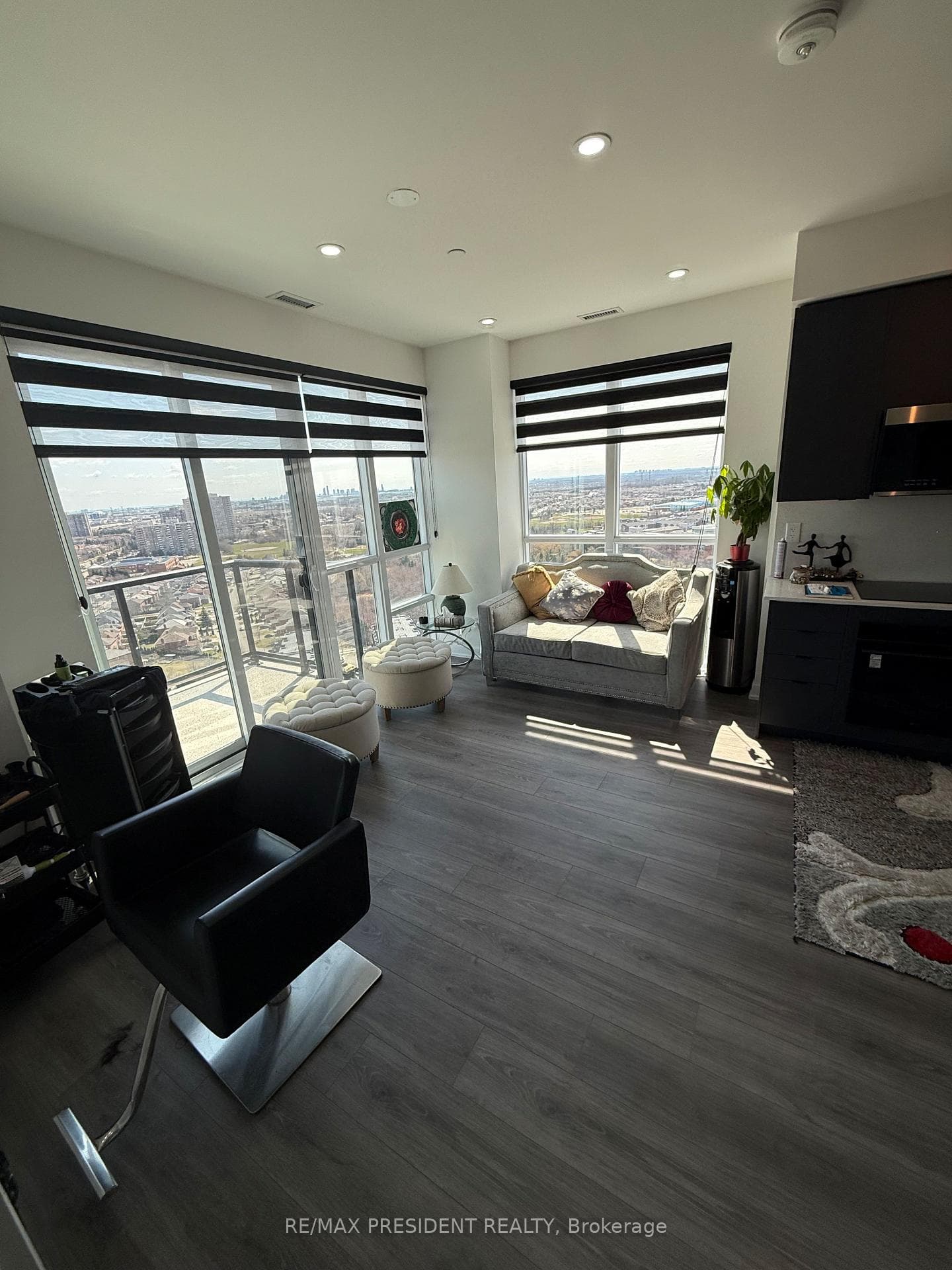 225 Malta Avenue 2104, Brampton, ON L6Y 6T6, Brampton