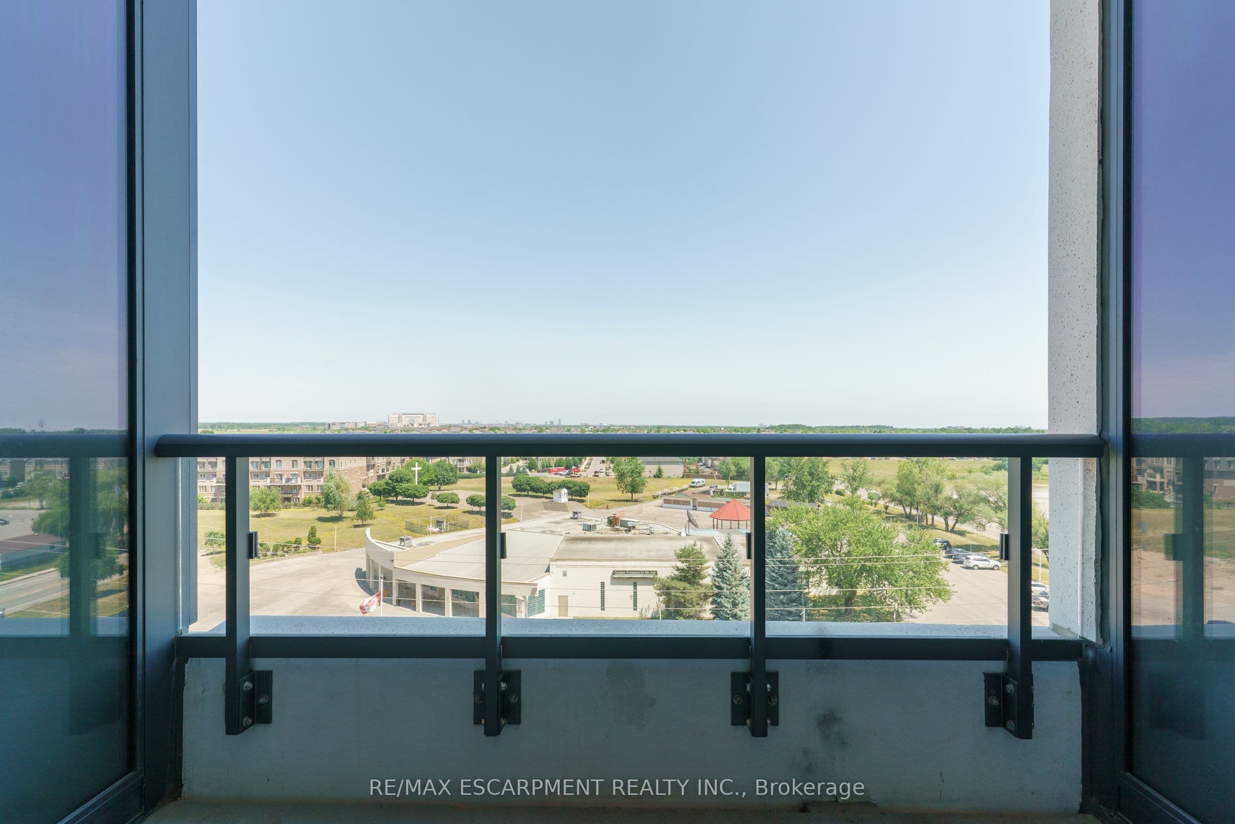 2450 Old Bronte Road 614, Oakville, ON L6M 4J2, Oakville