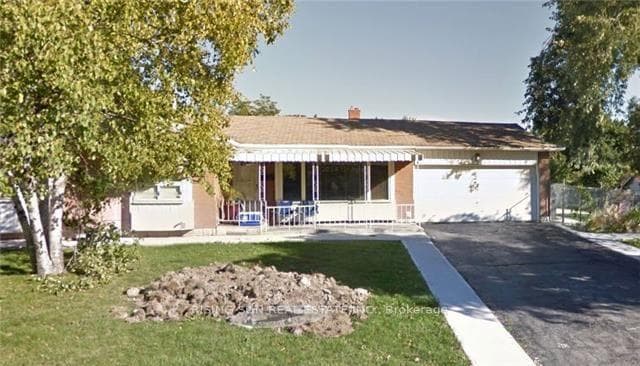 2 Glebe Crescent, Brampton, ON L6S 1G1, Brampton