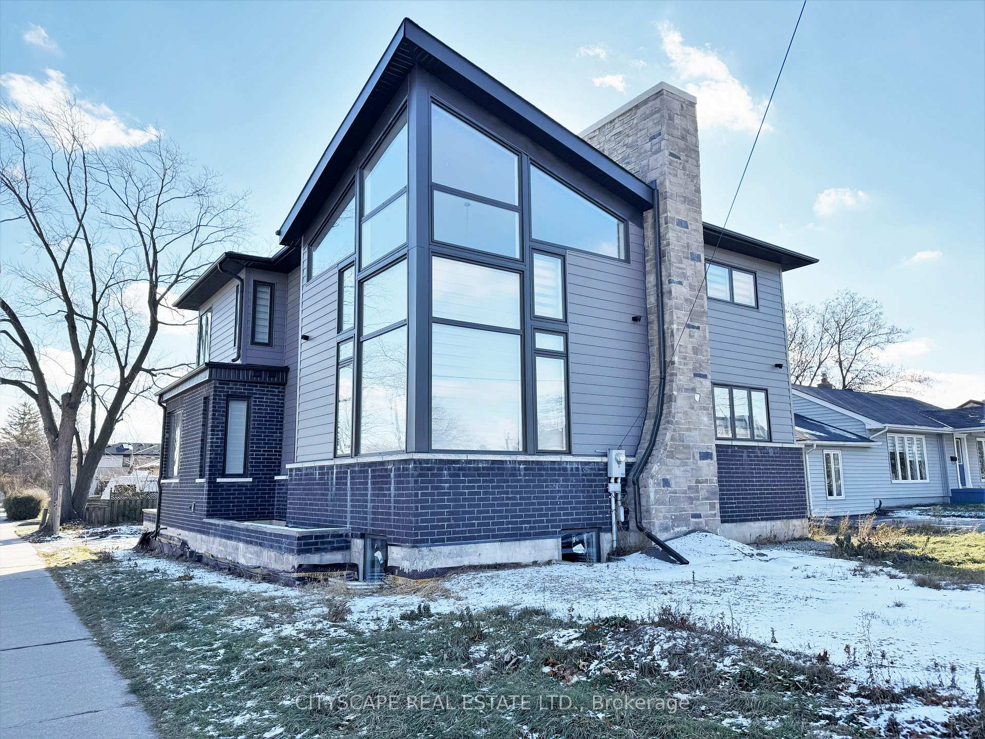 204 Mary Street, Oakville, ON L6K 1S4, Oakville
