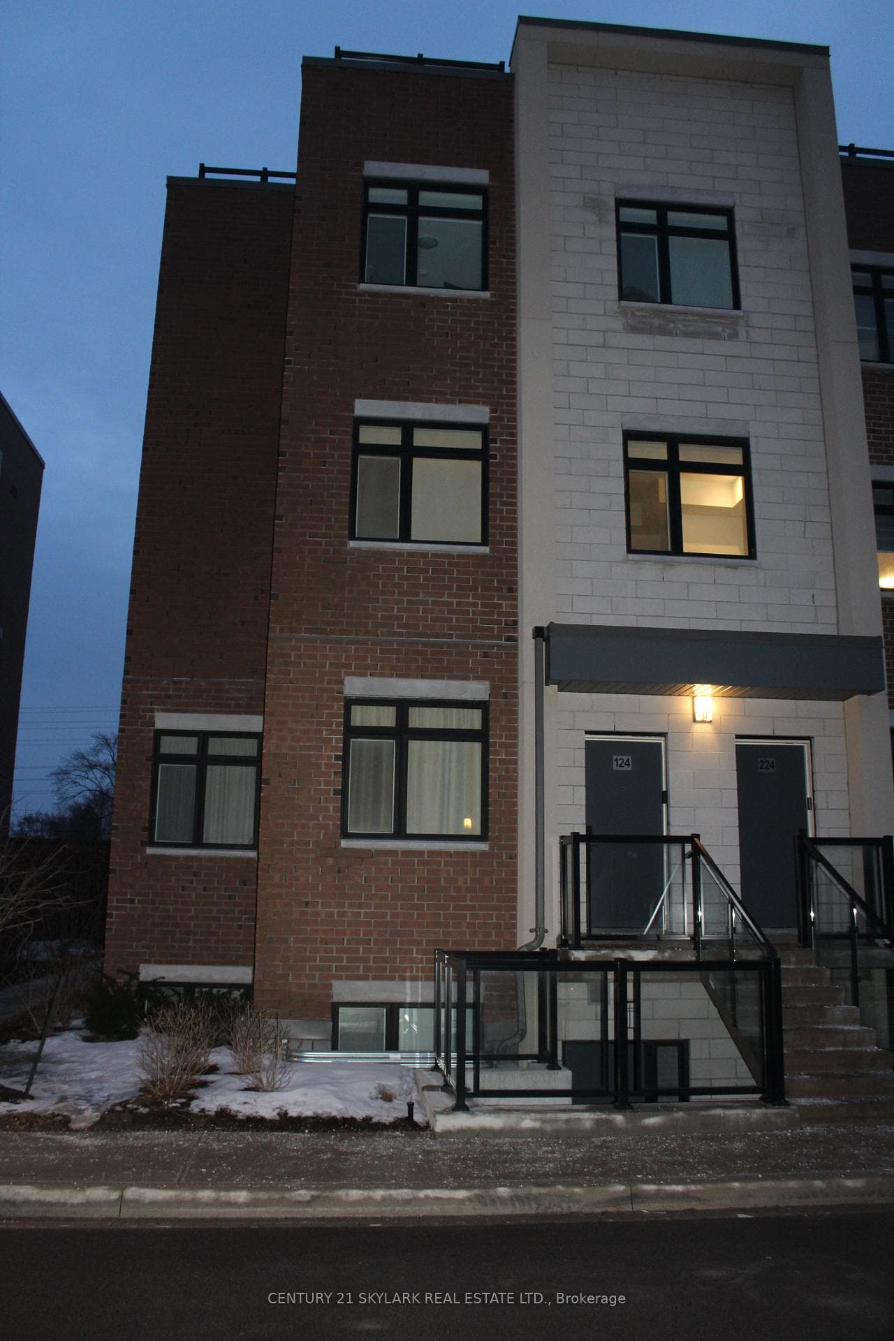 1070 Douglas McCurdy Common 124, Mississauga, ON L5G 0C6, Mississauga