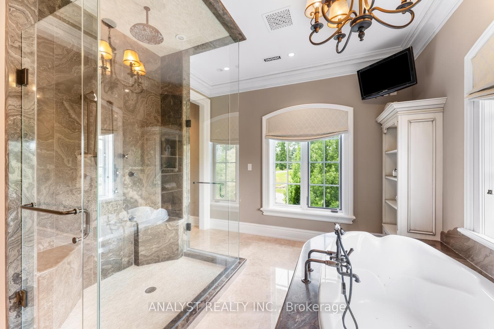 86 Eden Vale Drive, King, ON L7B 1L8, King