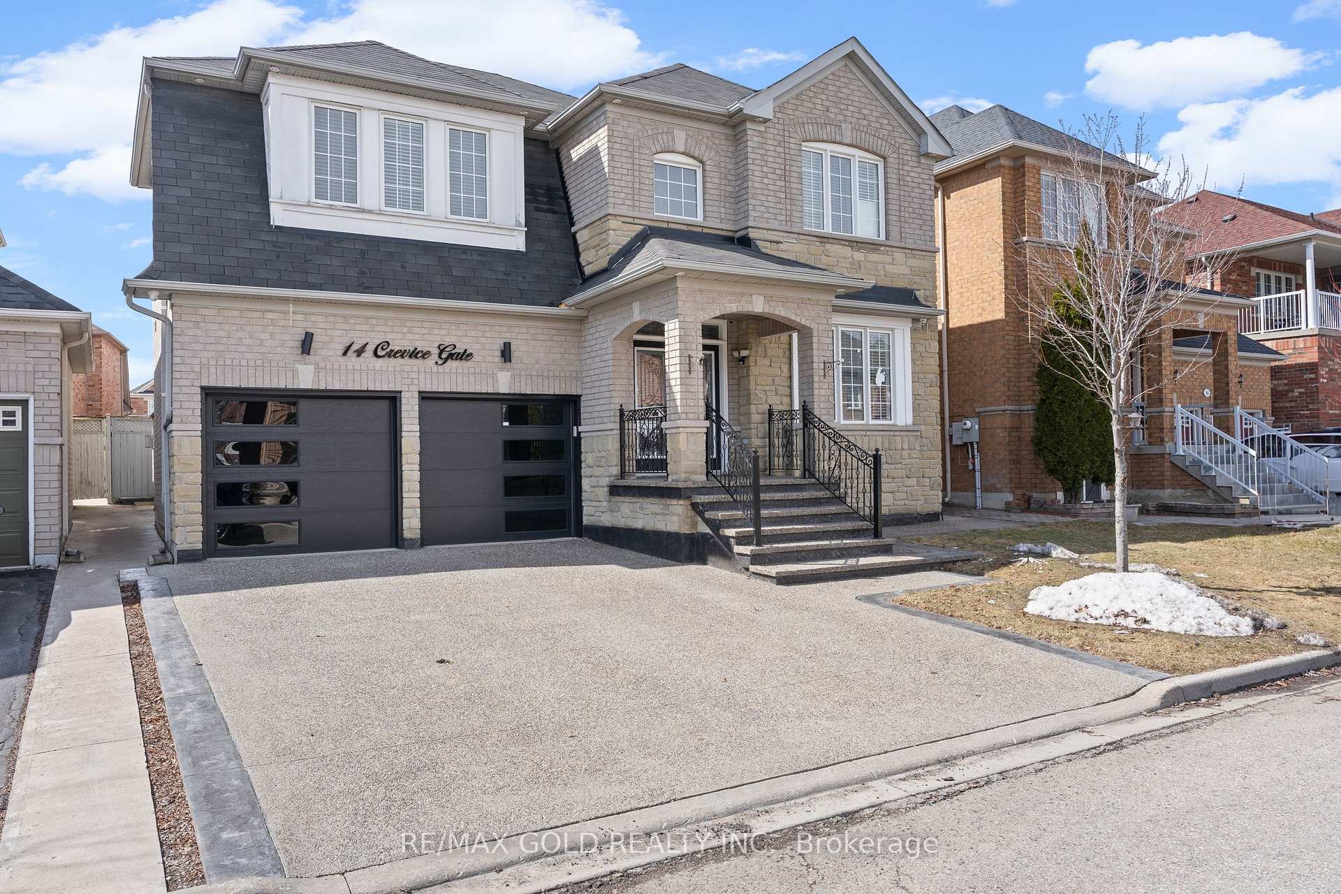 14 Crevice Gate, Brampton, ON L6R 2X5, Brampton